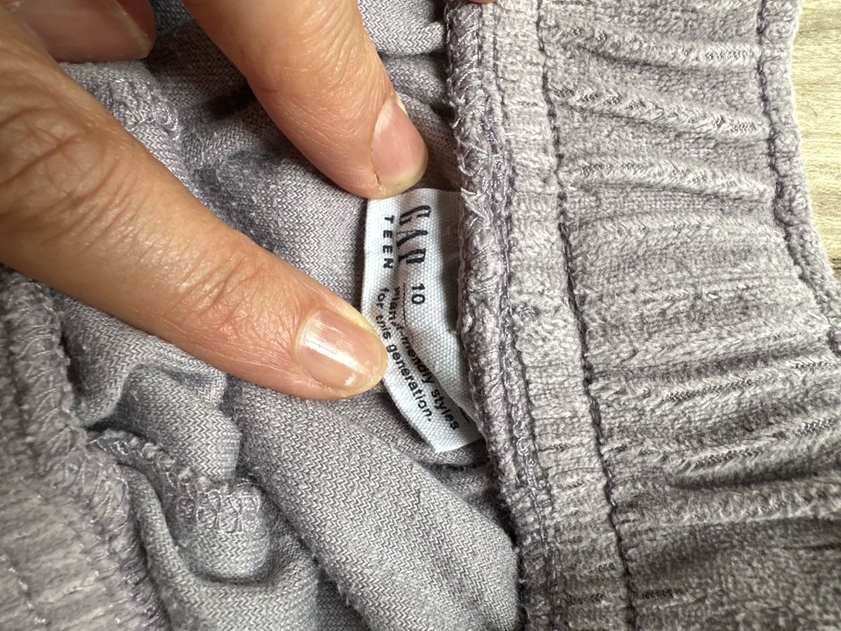 Gap Pantalons: Plüschhose GAP – D'occasion à Zuerich par Christina.h 1
