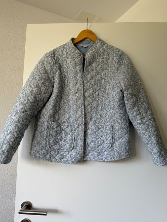 Steppjacke M&Co blau mit Blumenmuster gebraucht Grösse L
