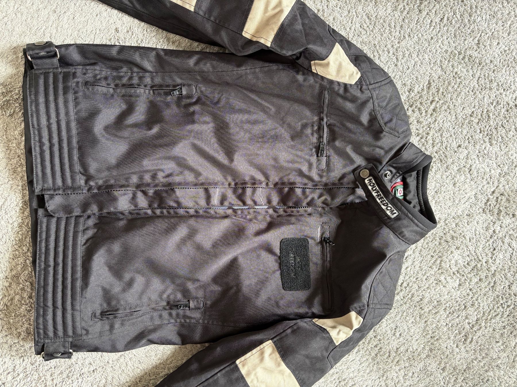 Jacken: HolyFreedom Prisonjacket Motorradjacke Grösse L, ... – Gebraucht aus Emmenbrücke von Tomssen