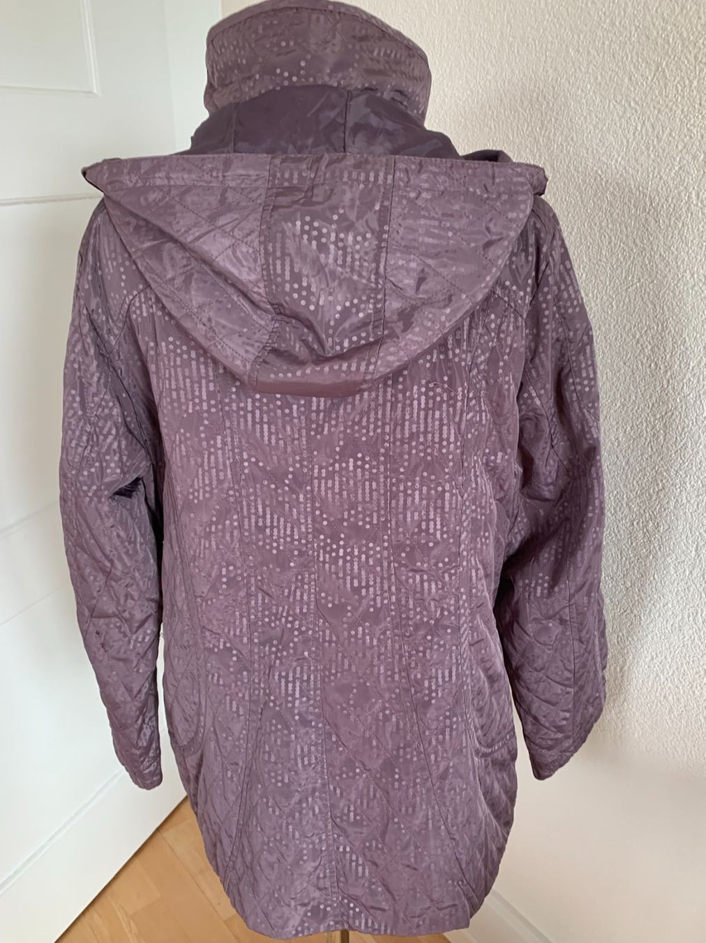 Jacken: SATURNE Damen Jacke, Gr. 44, Lila – Gebraucht aus Worb von farben20zauber 2