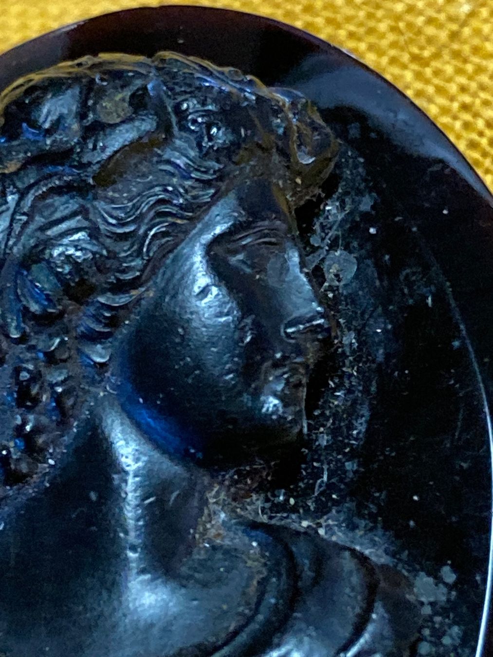 Spille & Fermagli: Cameo Gemme Brosche Bakelit – Usato da Bern venduto da Jwpm66 1