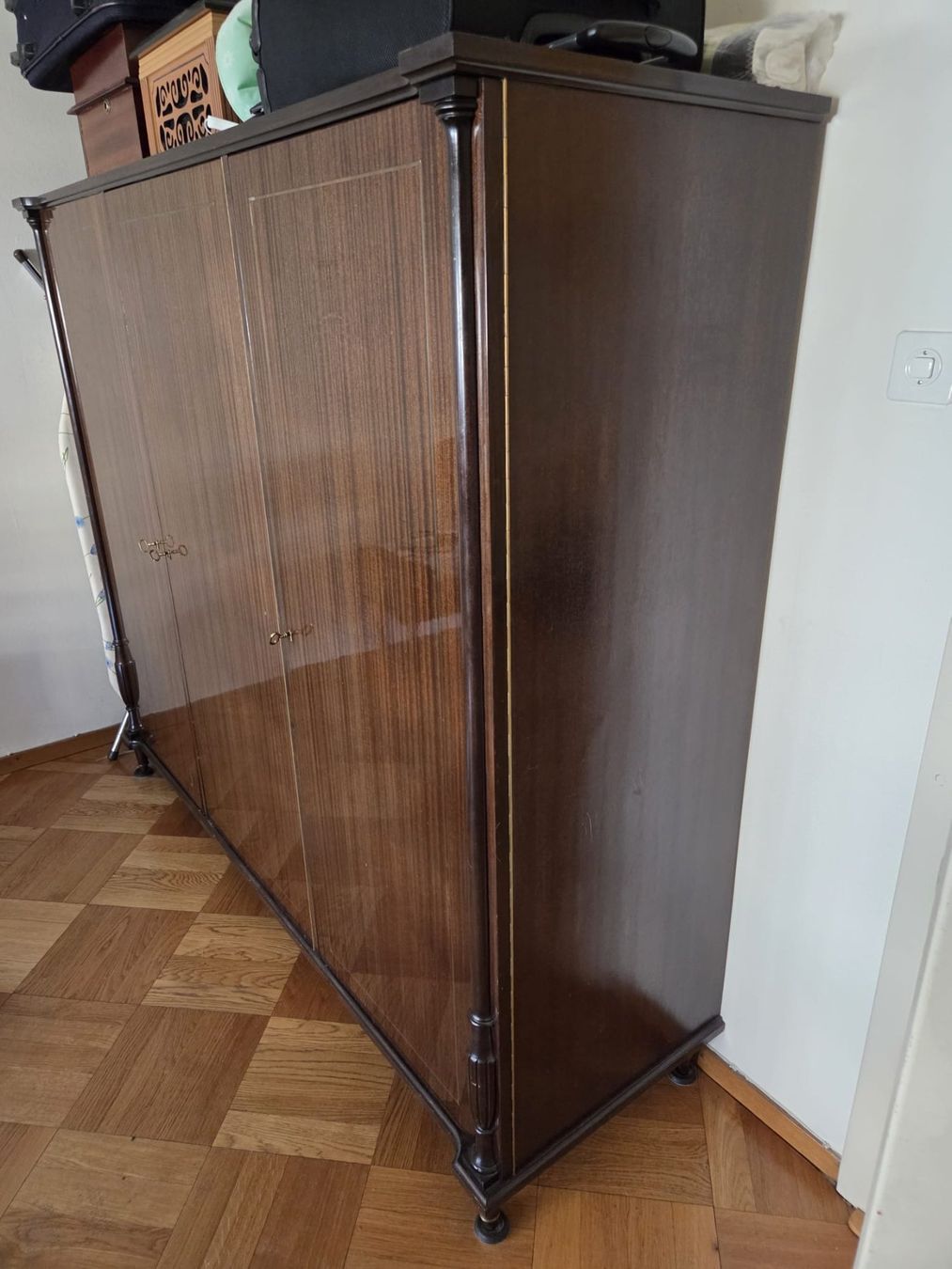 Schränke: Armoire à 3 portes à donner – Gebraucht aus Genève von yan_vh72