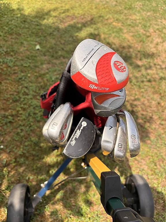 Mazze & Set: Junior Golfset mit Bag, Trolley und Handschuh – Usato da Zumikon venduto da jacobsensvenerik911 2