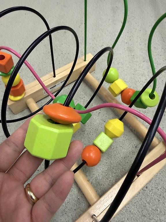 Ikea Spielzeuge: Ikea Holzperlen Labyrinth – Gebraucht aus Bäch SZ von Blansz 2