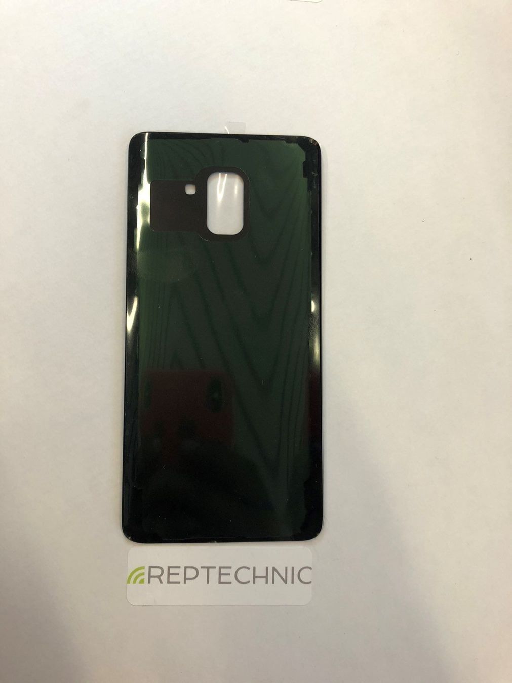 Samsung Telefoni cellulari / Smartphones: Samsung Galaxy A8 Plus 2018 Akkudeckel – Nuovo e nell'imballaggio originale da bern venduto da reptechnic 1
