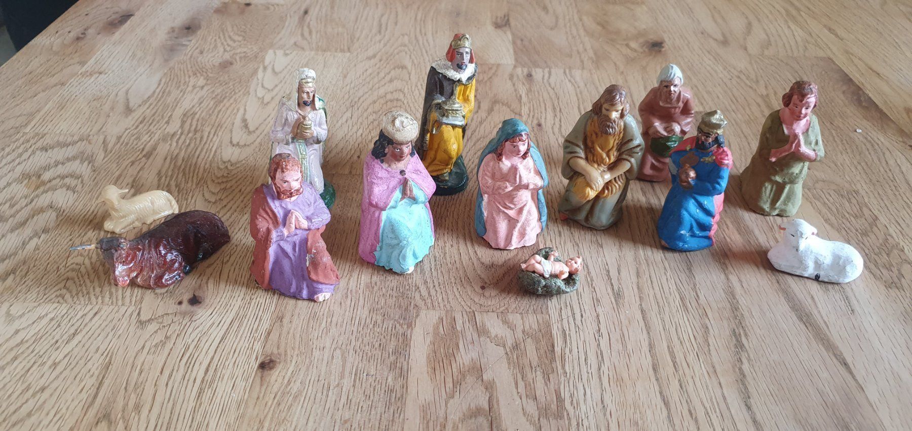 Statuette: Alte Krippenfiguren – Usato da Flawil venduto da Naphtali 2