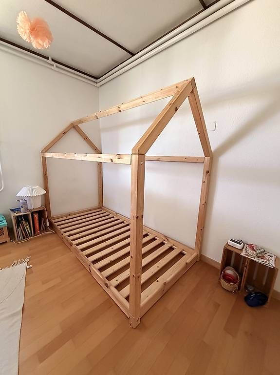 Betten: 2x Kinderbett Flexa Cottage 90x200cm – Gebraucht aus Hünibach von baumk4 1