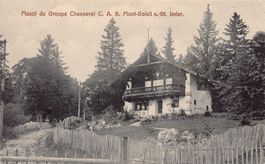 Mont-Soleil sur St-Imier, Mazot du Groupe Chasseral C.A.S.