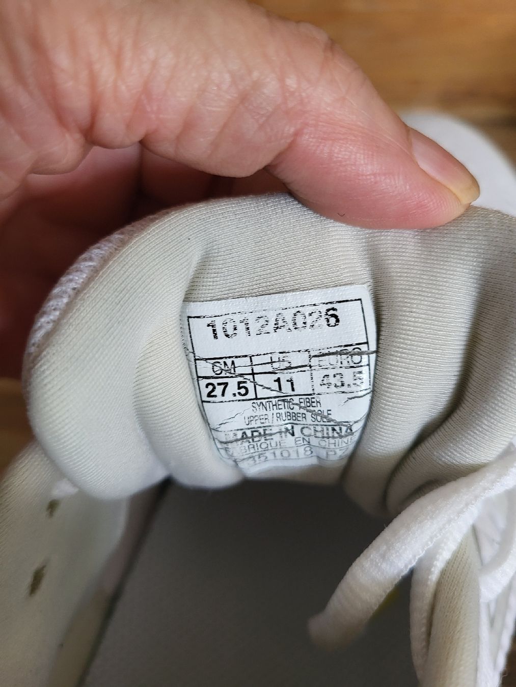Asics Scarpe da uomo: Asics Gel-Kayano 25 Schuhe – Usato da Zweisimmen venduto da Adorable 4