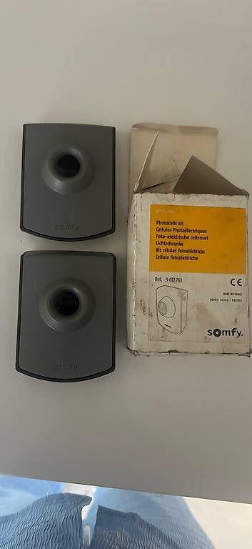 Sonstiges Elektromaterial: Cellules de portail Somfy – Gebraucht aus Grand-Lancy von Limane