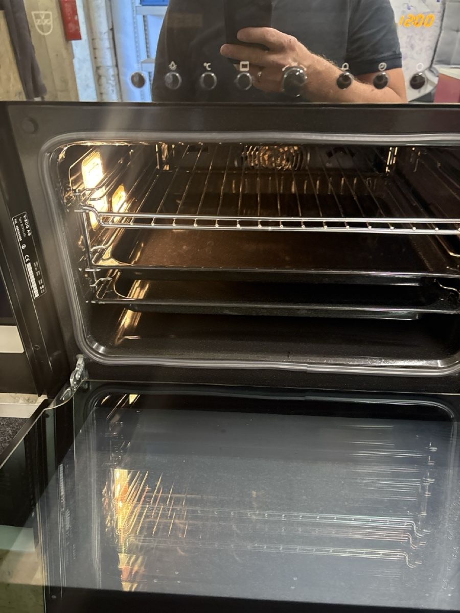 V-Zug Backöfen: Combi Steamer XSL und XSE Backofen  – Gebraucht aus Zollbrück von Markus7 1