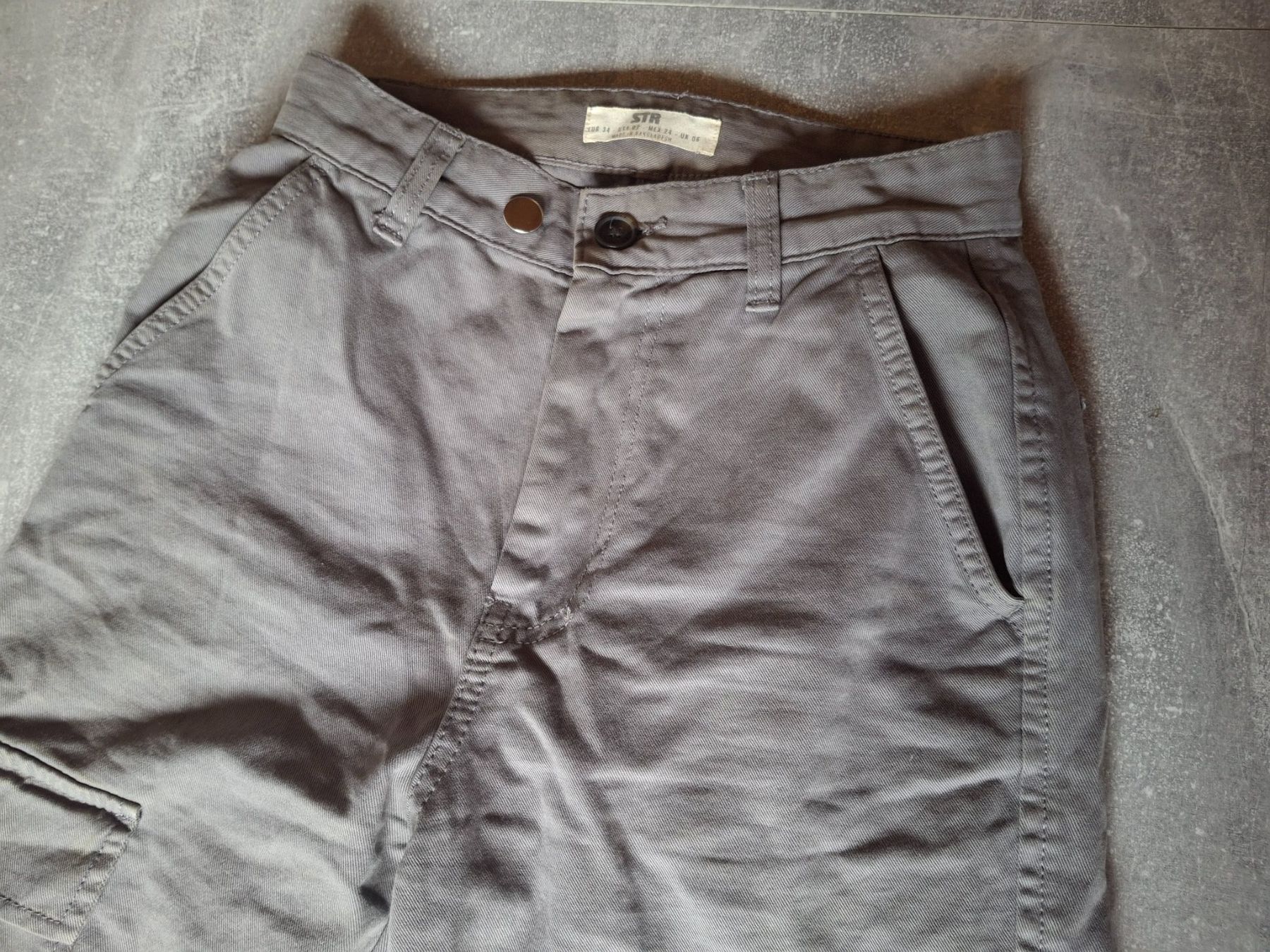 Pantaloni: Pantalon gris taille 34 marque STR 100% coton – Usato da Villiers venduto da san_jn5w 3