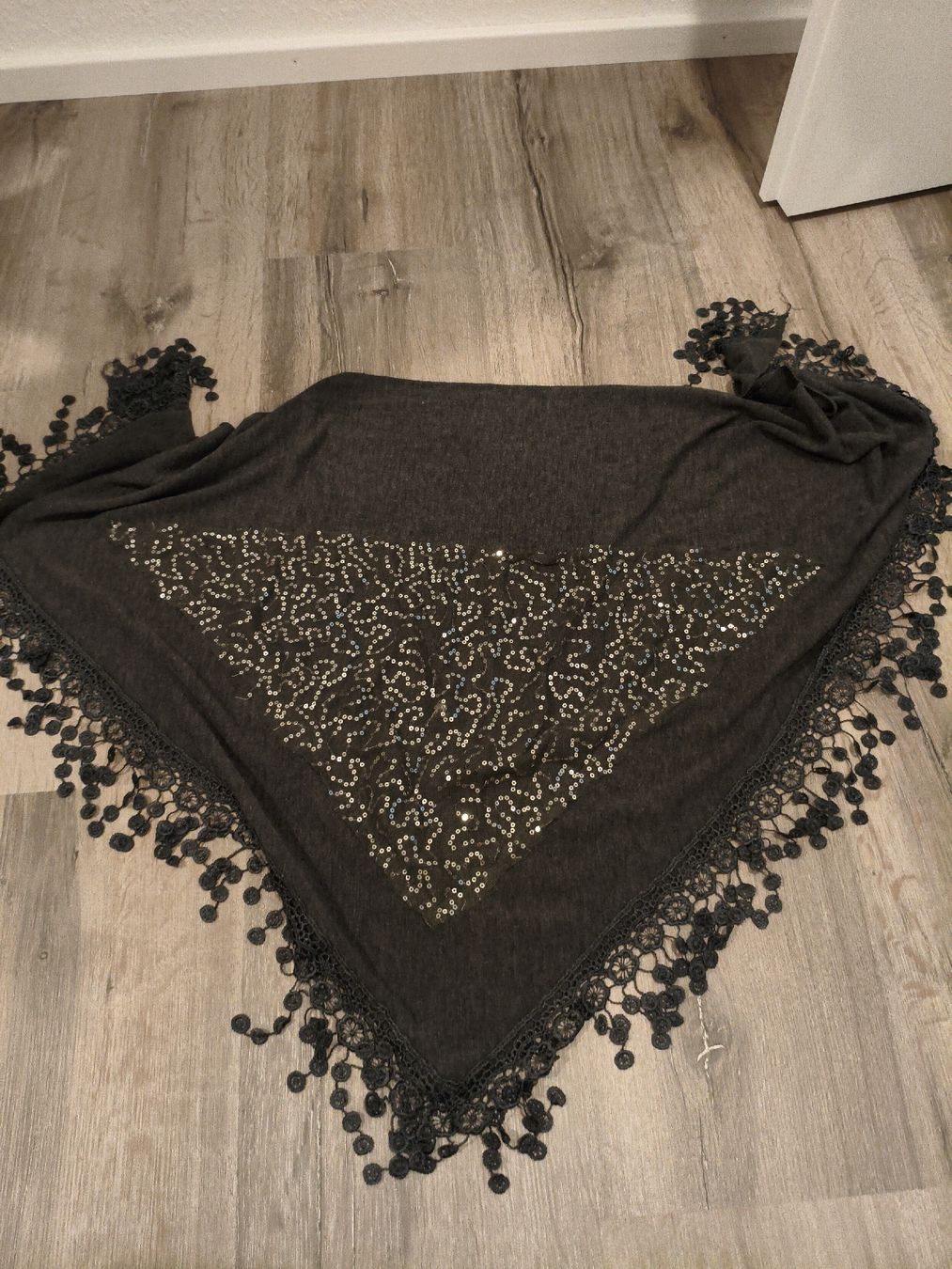 Foulard & Sciarpe: sciarpa leggera bandana con paillettes – Usato da Bioggio venduto da OresteIronix
