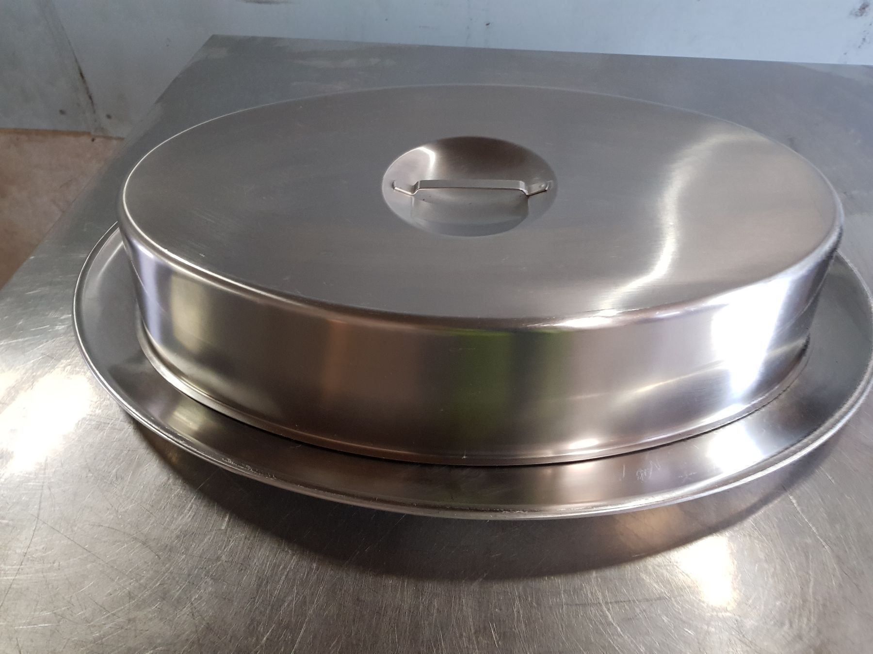 Küchengeräte: Oval Platte mit Deckel #732 – Gebraucht aus Wuppenau von Gastro-Wuppenau 1