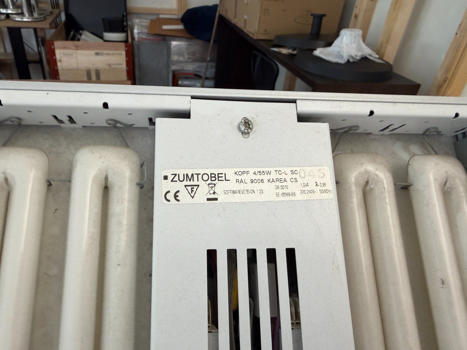 Zumtobel Lampade: Zumtobel Staff Karea Stehleuchte – Usato da Pfäffikon SZ venduto da xevo_Networks 6