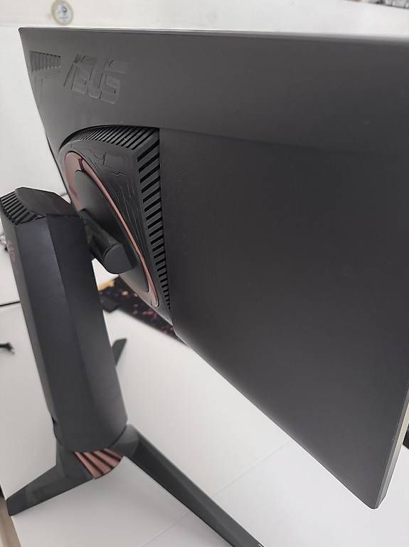 Monitor: Monitor ASUS ROG Swift PG258Q 24.5" 240Hz – Usato da Erstfeld venduto da PokeSandero 1
