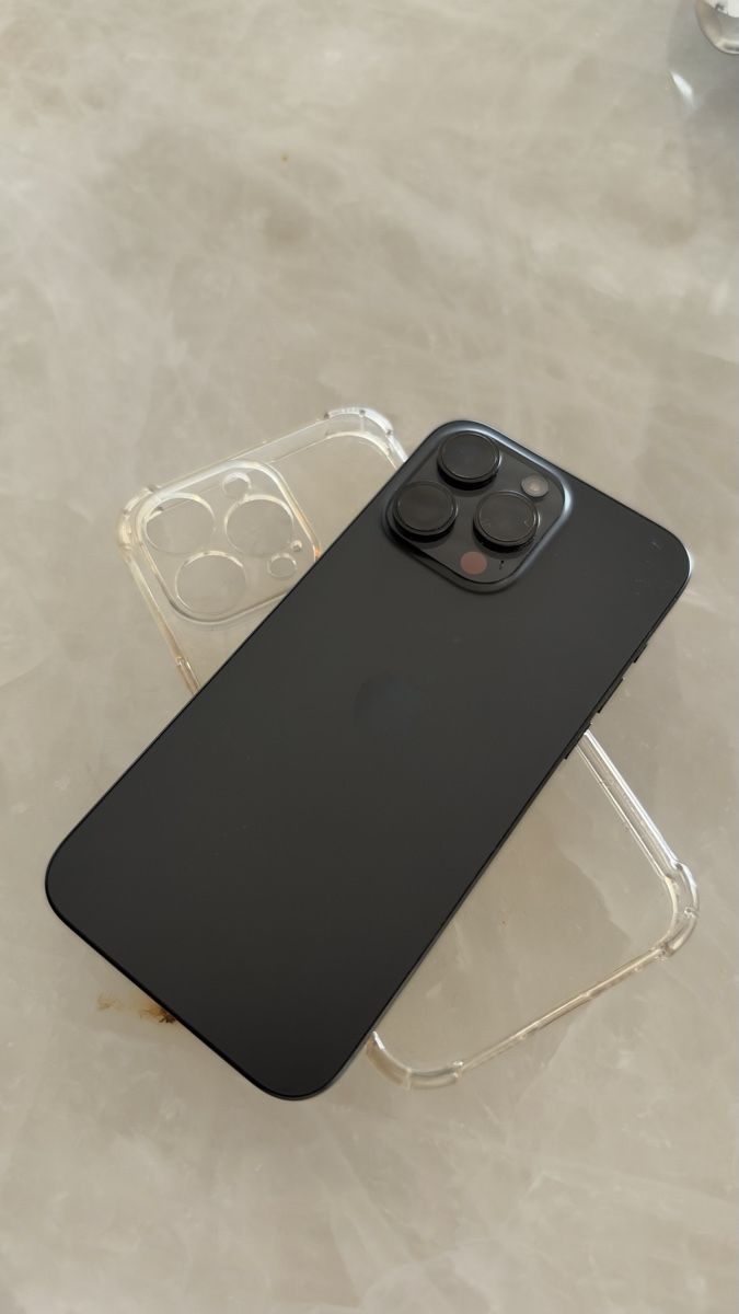 Apple Telefoni cellulari / Smartphones: iphone 15 pro Max 256 – Usato da Auvernier venduto da bas_t9vf 1