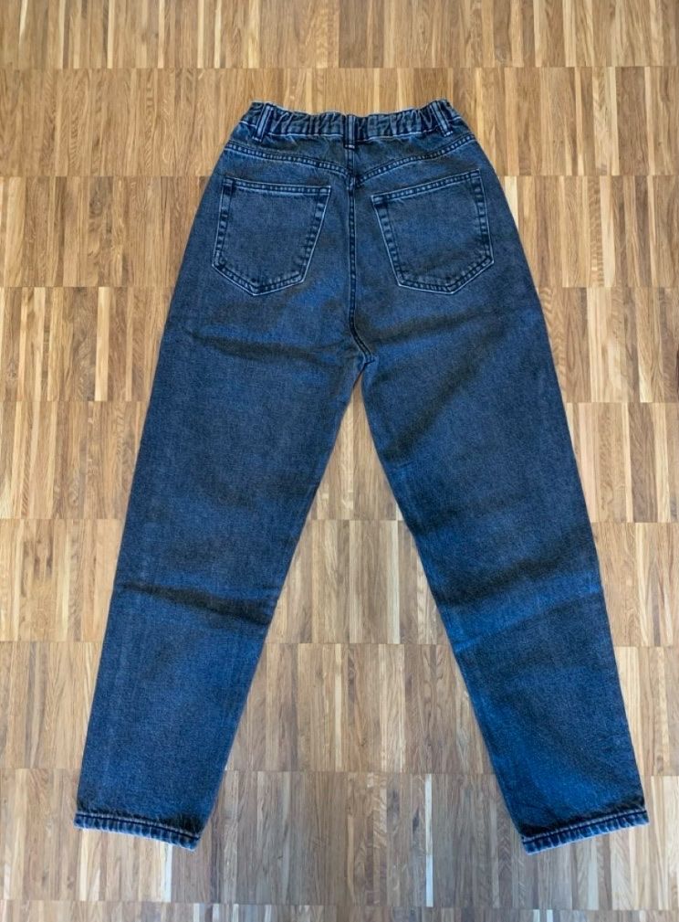 Pull&Bear Jeans: PULL & BEAR Mom Jeans Grösse 36 – Usato da Dättwil AG venduto da saralaz 1