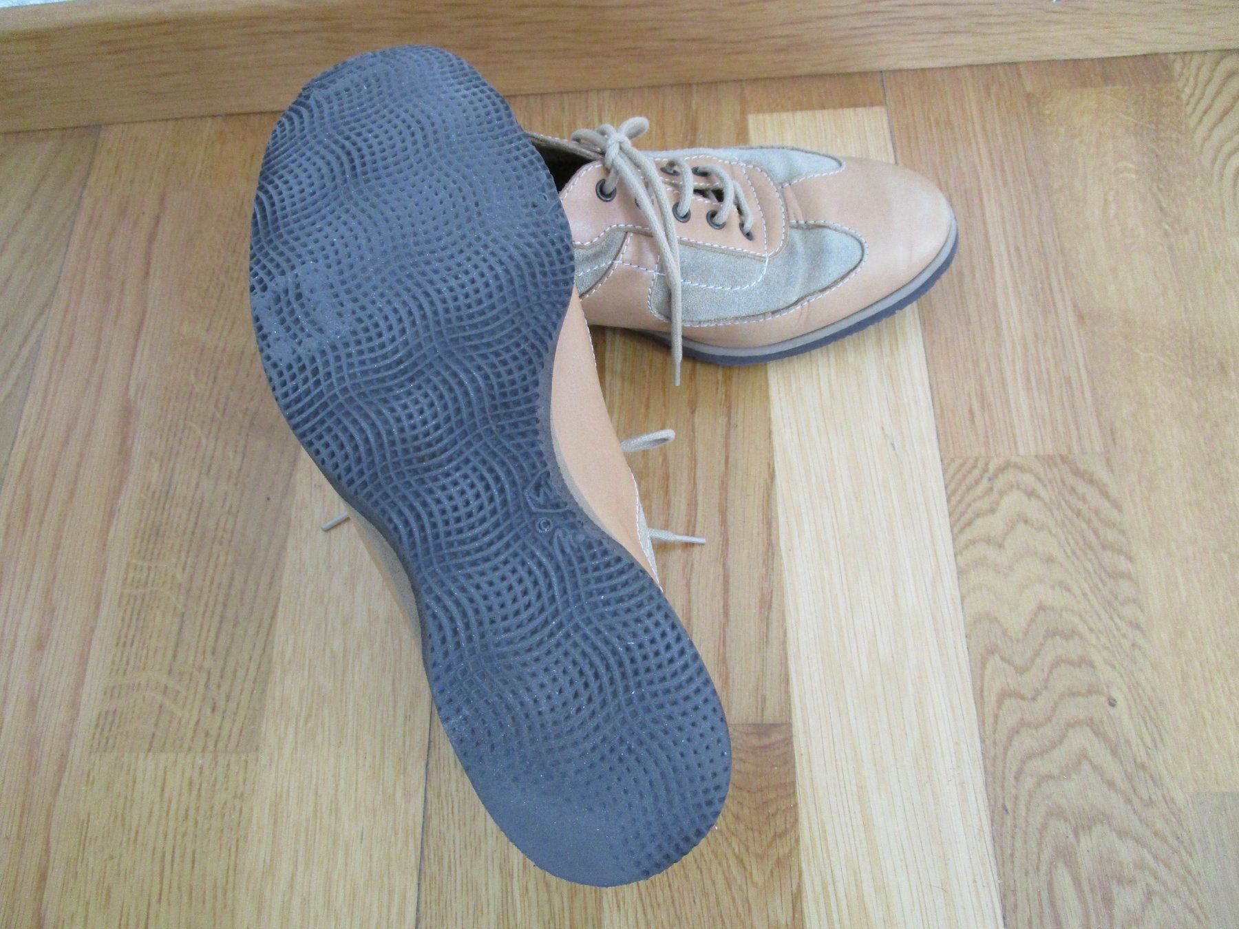Chaussures femmes: Schuhe hellbraun – D'occasion à Langenthal par majarose 2