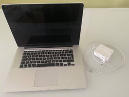 MacBook Pro Retina 15" Mid 2015 / 16GB / 512GB SSD