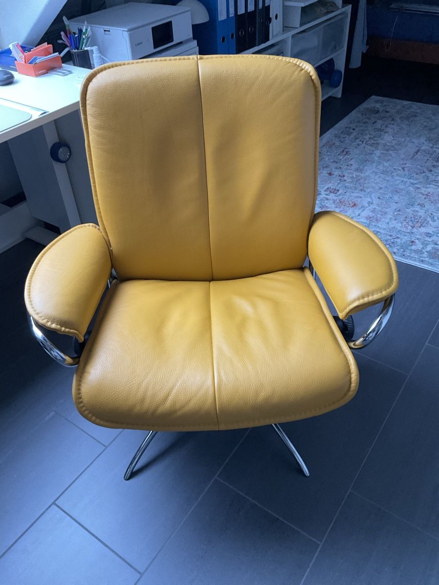 Stressless Poltrone: Stressles Einzel- Drehsessel ( Fauteuil ) – Usato da Goldach venduto da Goldacher1 1