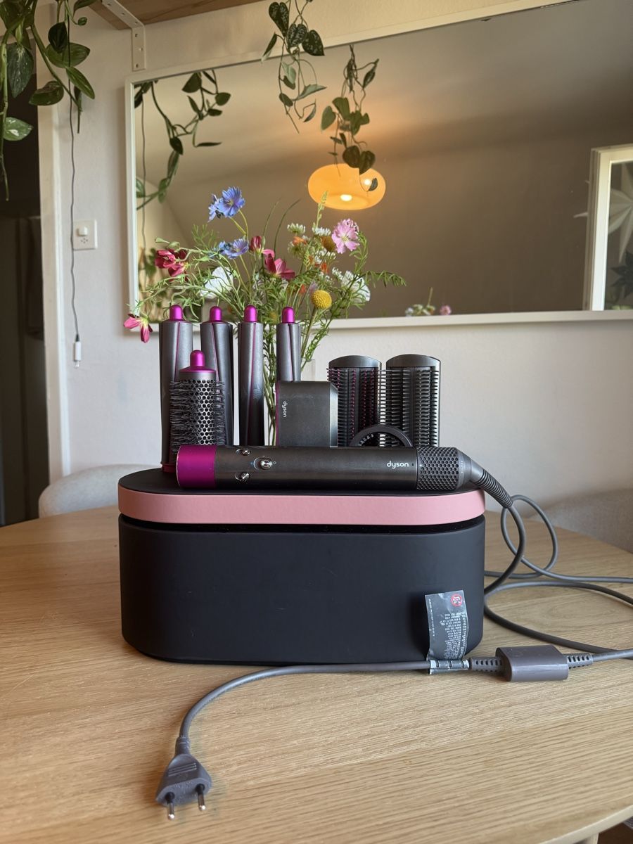 Dyson Asciugacapelli: Dyson Airwrap Complete Haarstyler long – Usato da Liebefeld venduto da Je_la