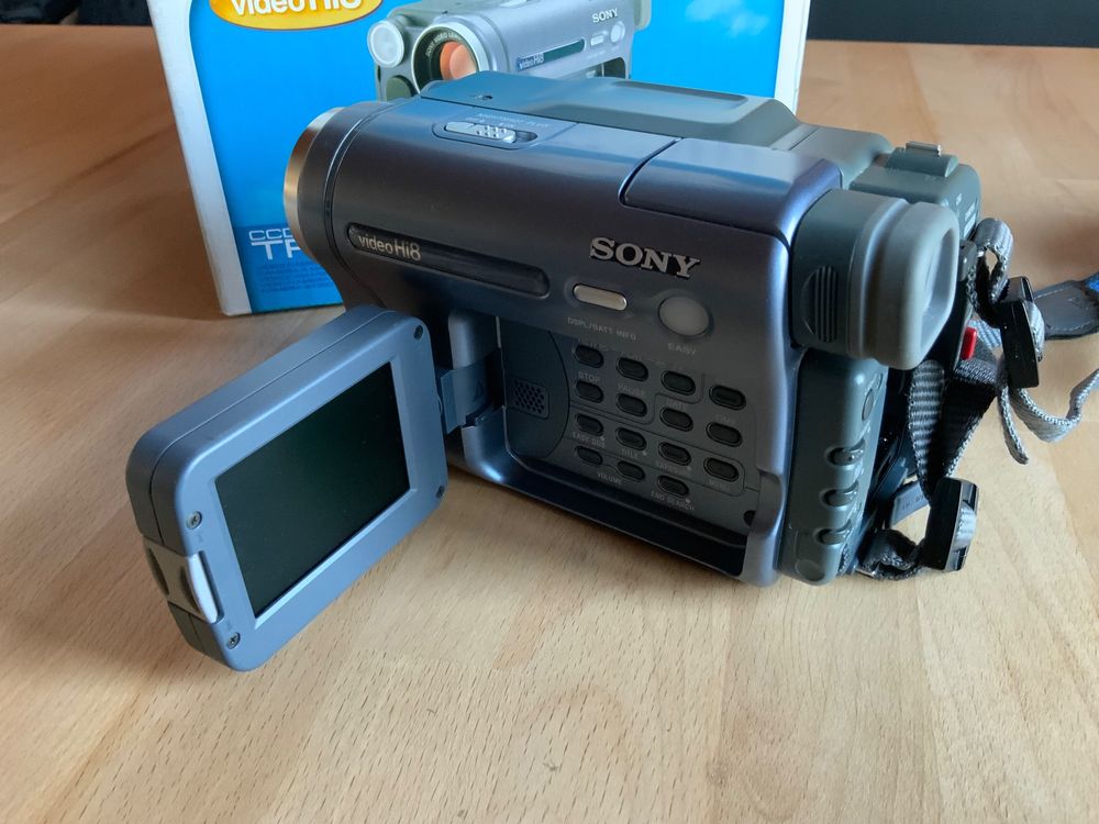 Sony Hi8 Camcorder TRV 228E mit Tasche und im OVP Kaufen auf Ricardo
