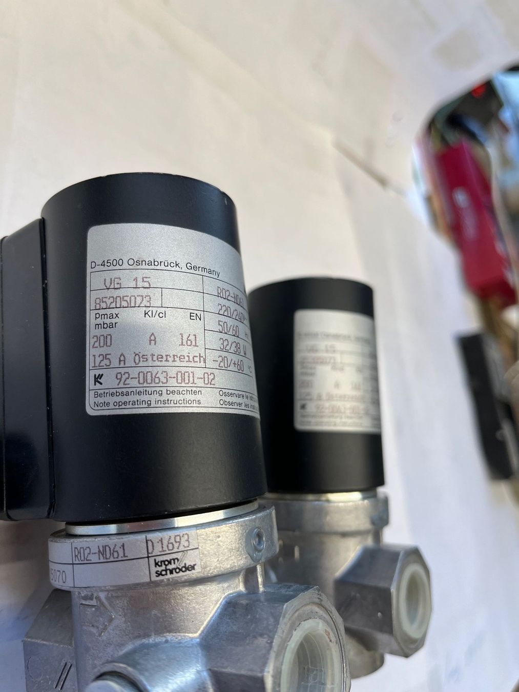 Honeywell Componenti elettronici: Magnetventile "KromSchröder" 230V – Nuovo (secondo la descrizione) da Küblis venduto da hypofacto 4