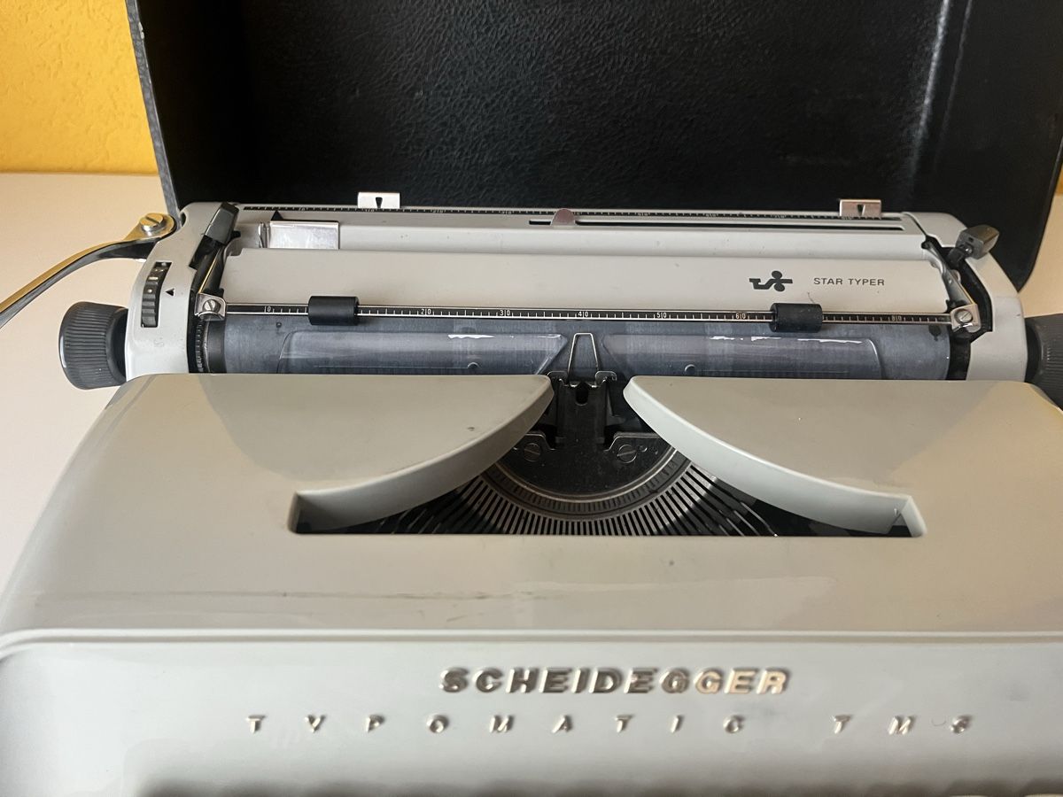 Machines à écrire: Schreibmaschine Scheidegger – D'occasion à Anglikon par Tanne1 2