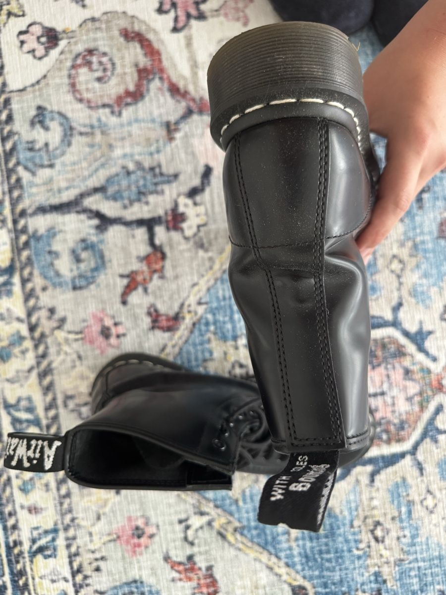 Dr. Martens Damenschuhe: Dr. Martens boots – Gebraucht aus Bottighofen von mlj_5dlb 2