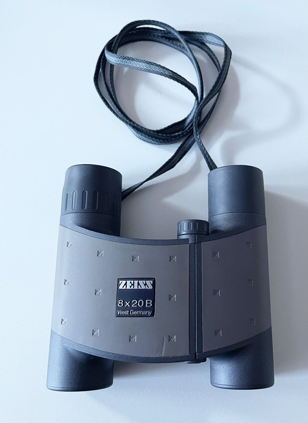 Zeiss Binocoli: Zeiss 8x20B - Kompaktfernglas - top Optik – Usato da Chur venduto da elifor