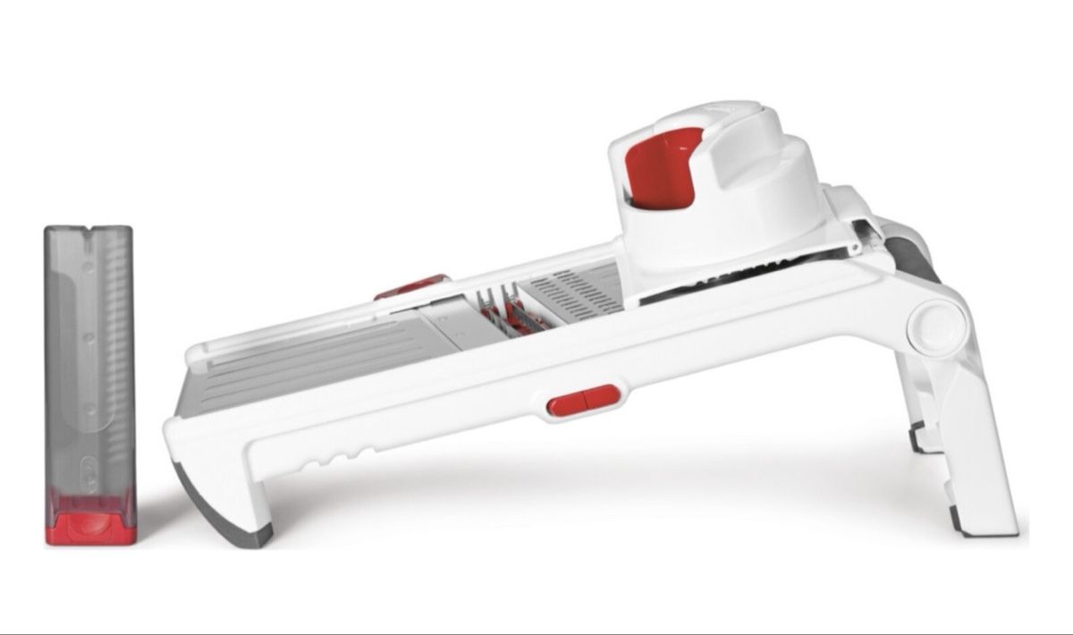 Zyliss Elettrodomestici da cucina: Zyliss Multi-Prep Mandoline weiss & rot – Usato da Pfäffikon SZ venduto da Adidas5