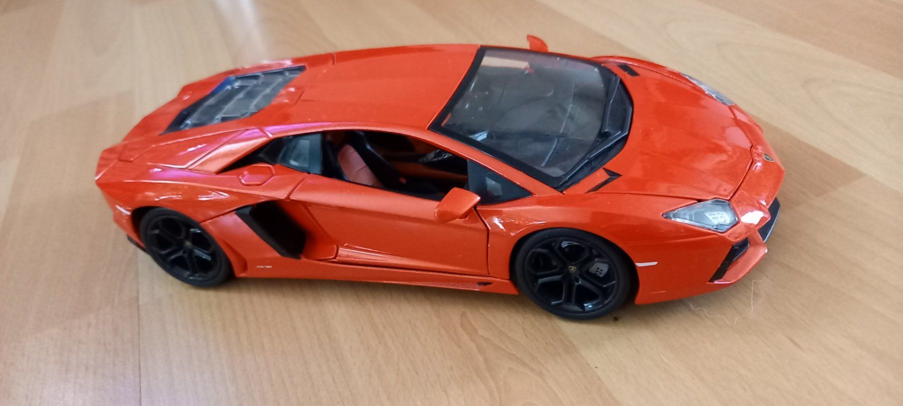 Lamborghini Modellautos: Modelauto lamborghini – Gebraucht aus Höri von bsc_68fw
