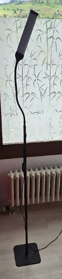 Lampen: Ständerlampe dimmbar – Gebraucht aus Lachen SZ von portbrin