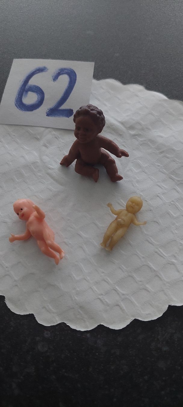 Giocattoli: 3 Miniaturen Püppchen – Usato da Muri AG venduto da nindo1 2