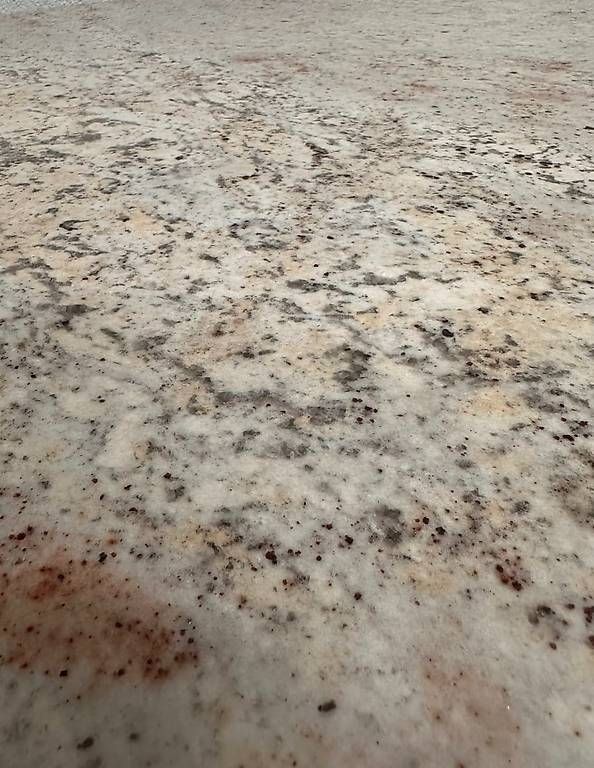 Tavoli: Moderner Granit-Esstisch mit Edelstahlgestell – Usato da Obernau venduto da Arche_Noah_Brocki 5