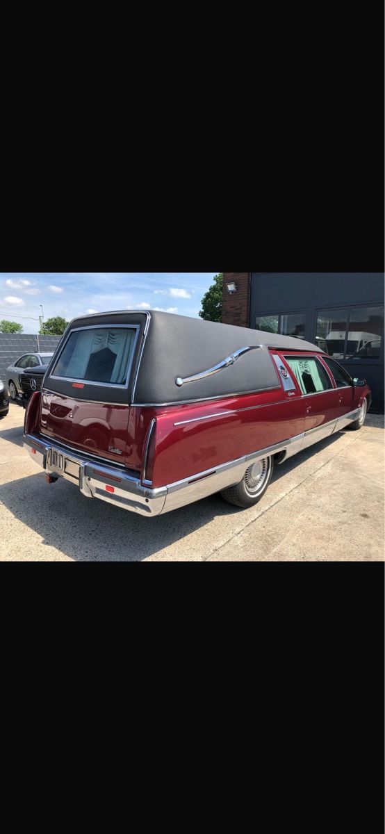 Cadillac Automobili: Cadillac Leichenwagen lt1 v8 – Usato da Reinach AG venduto da rares75 3