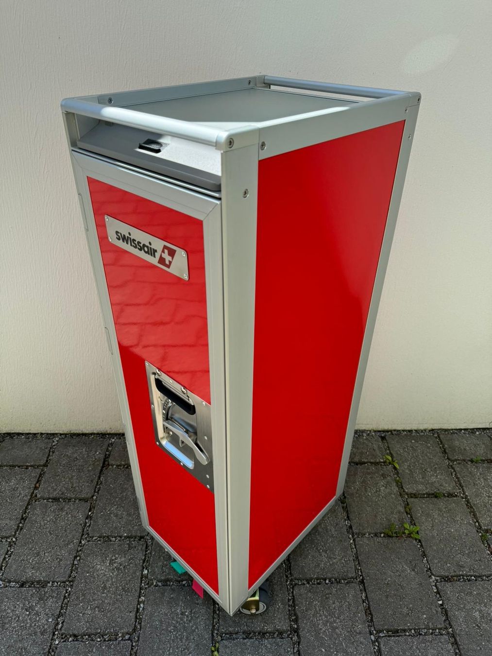 Swissair Altro in Aeronautica: Flugzeug Trolley NEU Swissair – Nuovo (secondo la descrizione) da Ostermundigen venduto da airline-trolley 4