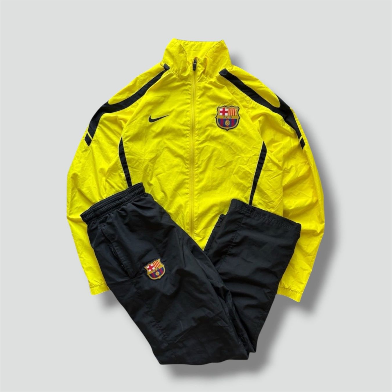 Nike Anzüge, Sport- & Funktionsanzüge: FC Barcelona Nike retro track set – Gebraucht aus St. Gallen von sourced_limited