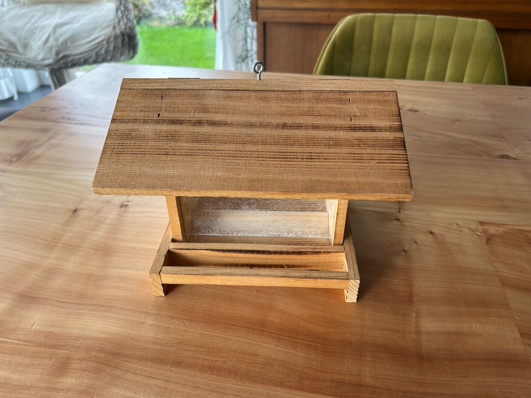 Casette per uccelli: Vogelfutterhaus aus Holz mit Klappdach Schweizer Holz – Usato da Kaltbrunn venduto da lagone1 3