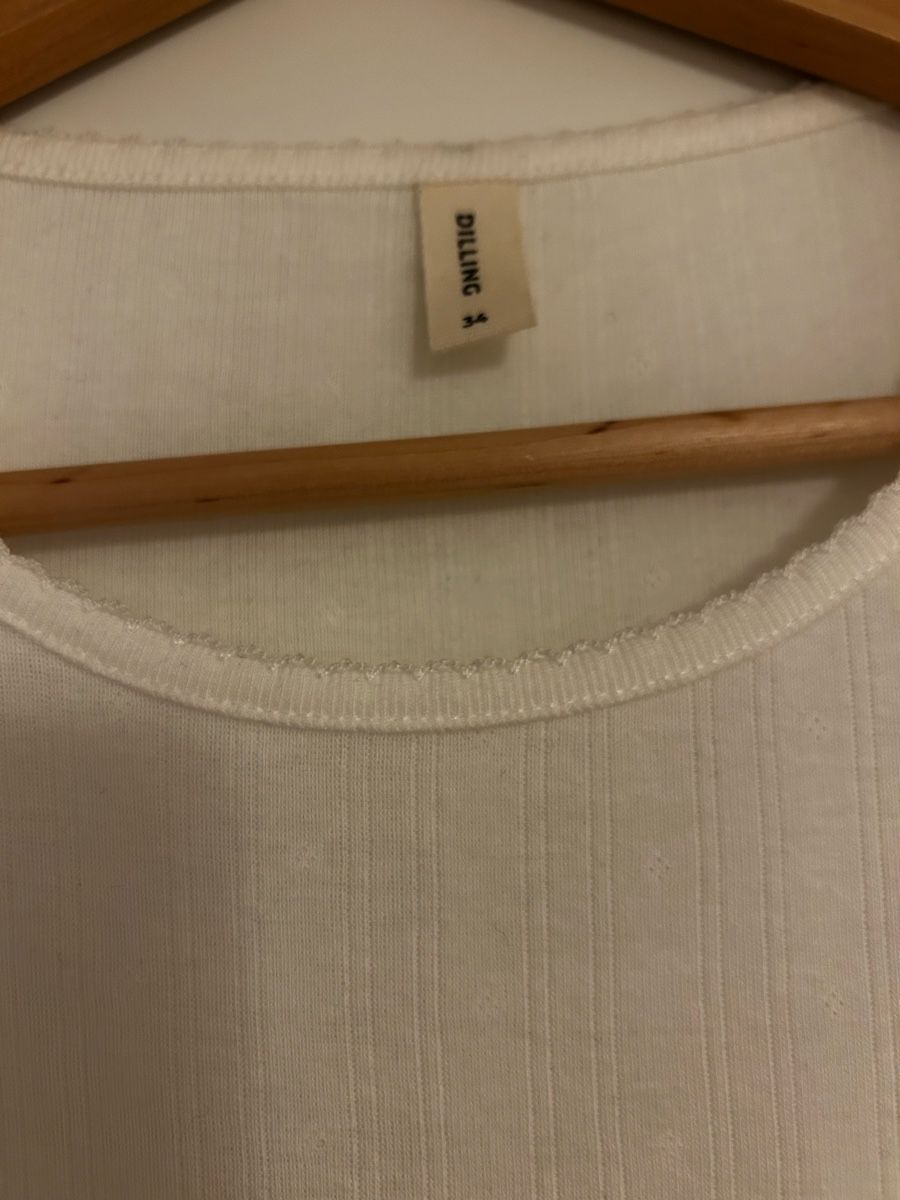 Dilling T-shirts: Dilling tshirt 34 ecru – D'occasion à Zürich par cos_b629 1