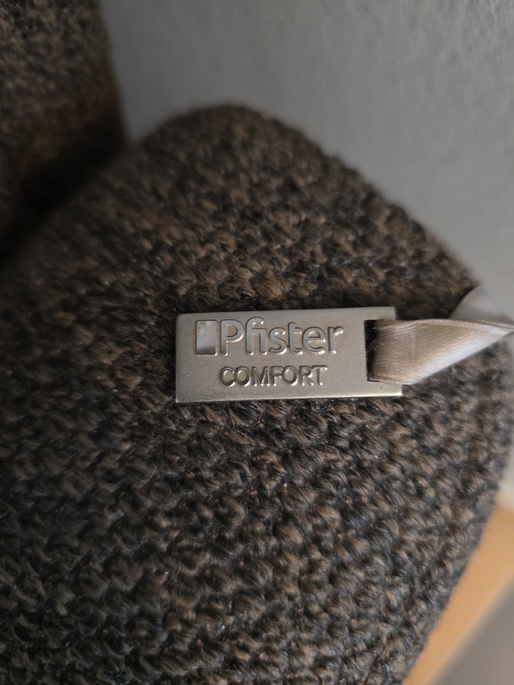 Pfister Sofas: 2 Canapés Pfister Comfort – D'occasion à Grand-Lancy par Precision-GE 4