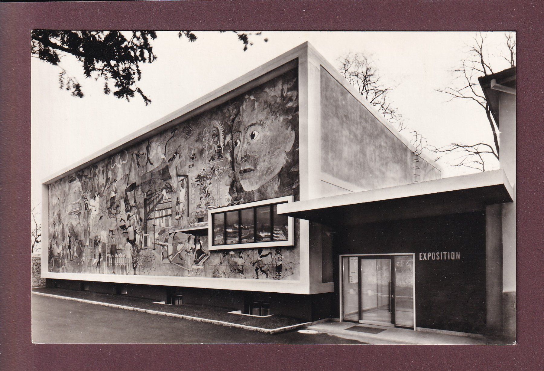 Cartes postales: NEUCHÂTEL - Musée d'Ethnographie – D'occasion à Pully par nicecards