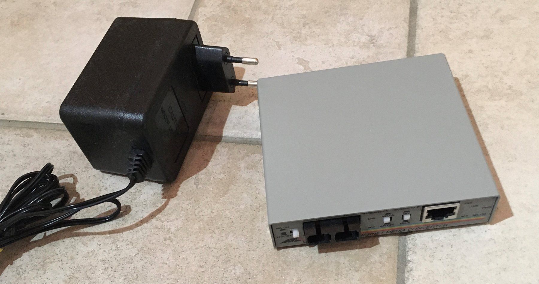 Konverter: Allied Telesyn Media Konverter – Gebraucht aus Saas-Grund von GarageSaleToday