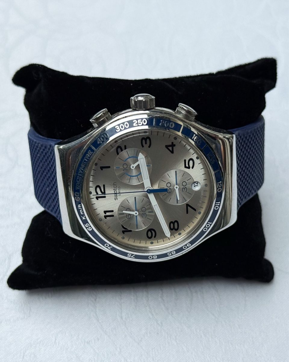 Swatch Montres: Stylish Swatch Watch with Blue Strap – D'occasion à Commugny par semamonfrinoli
