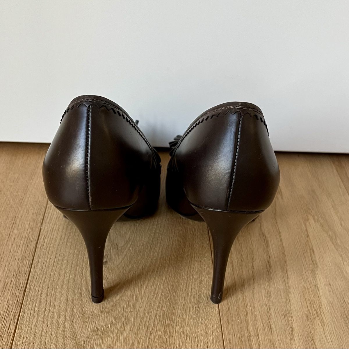 Navyboot Chaussures femmes: NAVYBOOT Leder Pumps braun Gr. 38 – D'occasion à Zürich par Monini2 3