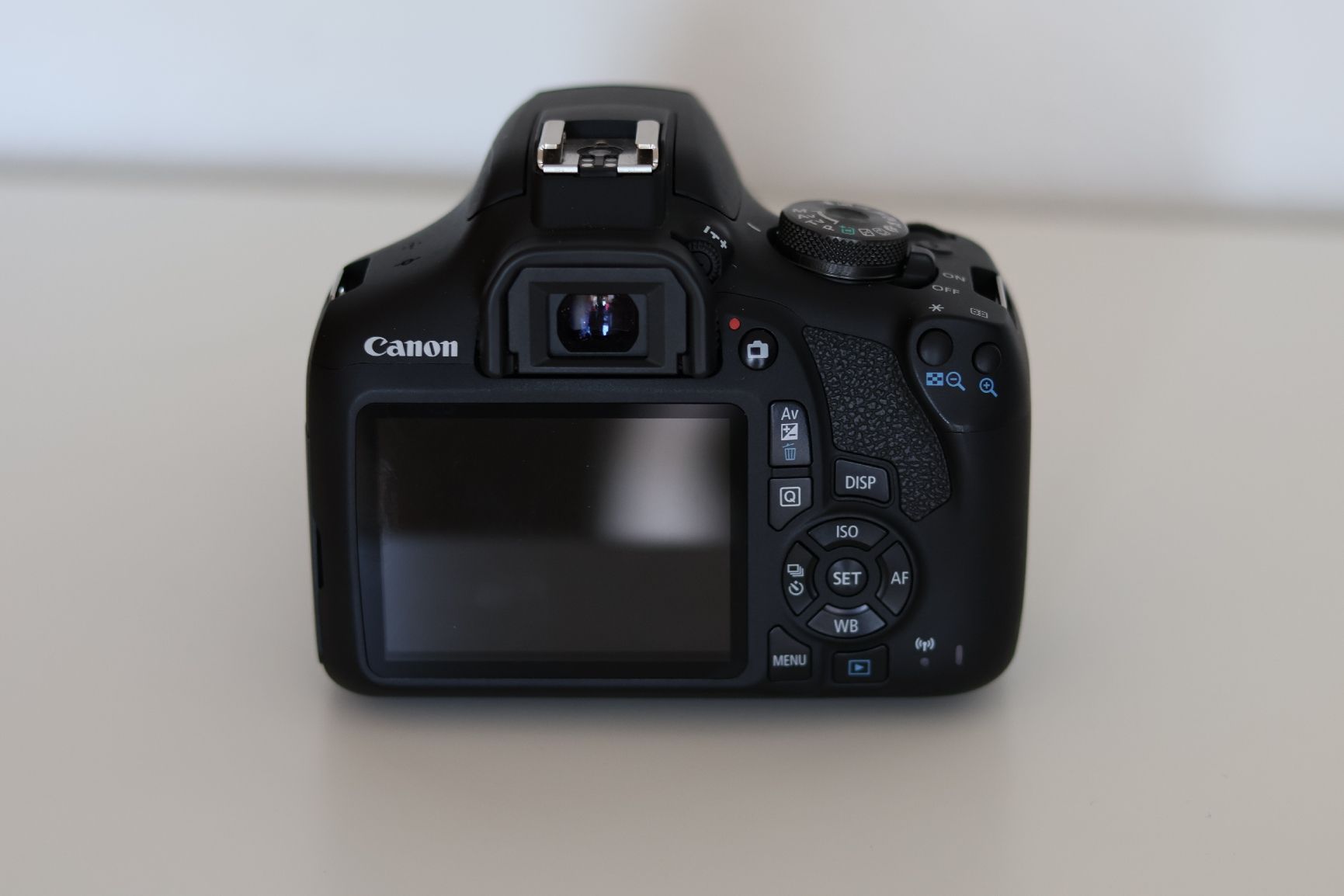 Canon Kamera: Canon EOS 2000D – Gebraucht aus Holziken von Ian98 3