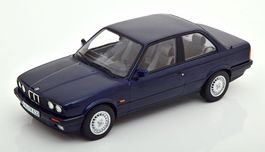 BMW 3er / 325i E30 Phase III 1987-1991 dunkelblau met.  1:18