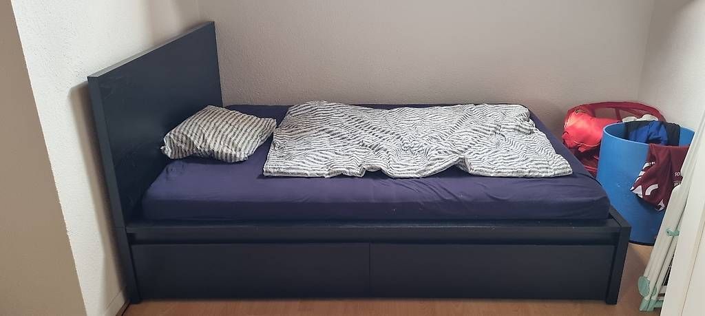 Lits: Malm Bett von IKEA – D'occasion à Bern par nic_9w29