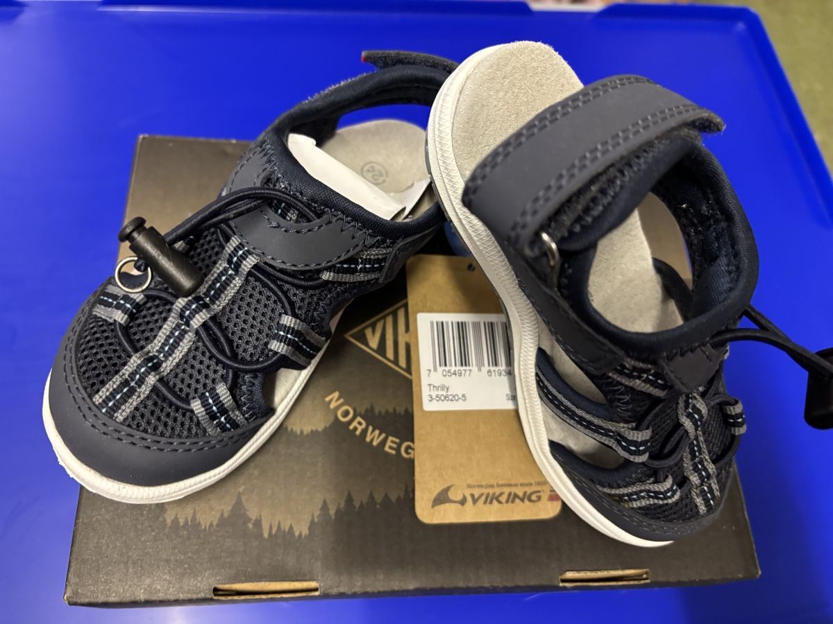 Scarpe da uomo: Neue Vikings Sandalen Gr. 24 – Nuovo e nell'imballaggio originale da Zweisimmen venduto da DieDaDo
